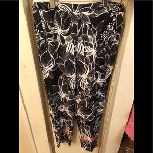 st john floral black white pull up pants sz L